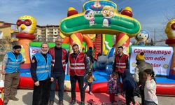 Saadet Partisi İnegöl İlçe Başkanlığı, Depremzede Çocuklar İçin Oyun Parkı Kurdu