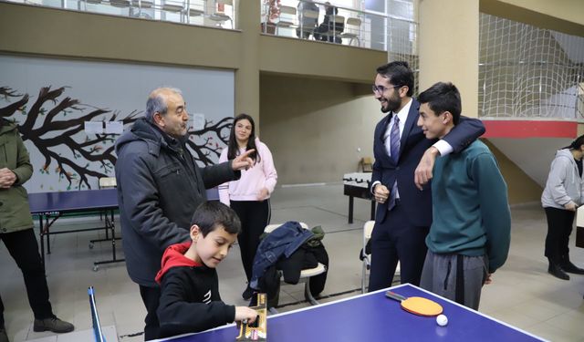 Konya Milletvekilimiz Abdulkadir Karaduman, Ankara’ya Gelen Depremzede Aileleri Ziyaret Etti