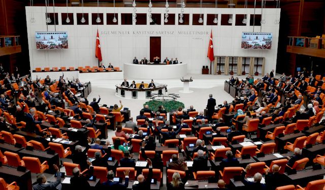 Saadet Partisi’nin Emekliye Zam Teklifine AK Parti ve MHP Ret Verdi