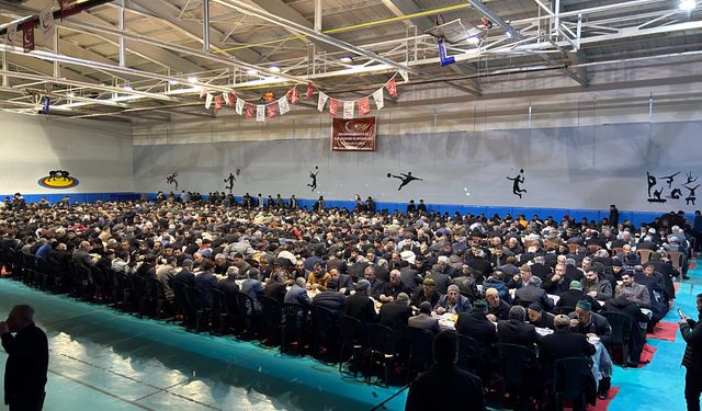 Hizan Belediye Başkan Adayımız Cemberi Malak'tan 1500 Kişilik İftar